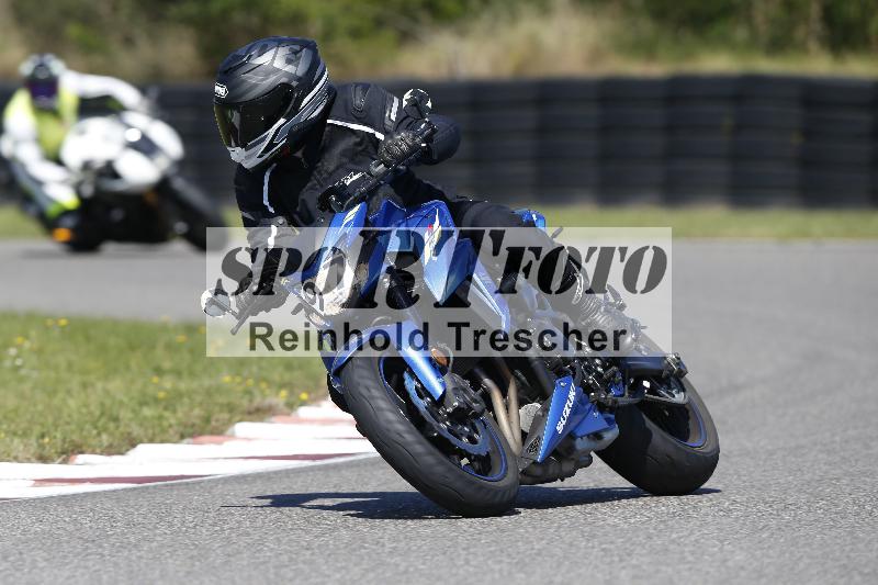 /Archiv-2025/48 25.08.2025 Cornu Master School ADR/gruen-vert/97